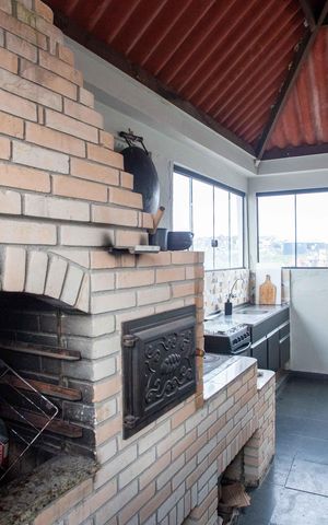 Casa à venda com 250m², 5 quartos e 2 vagasEspaço Gourmet