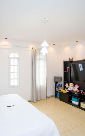 Casa à venda com 250m², 5 quartos e 2 vagasQuarto Suíte 1