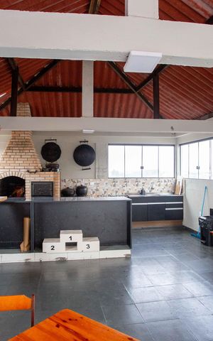 Casa à venda com 250m², 5 quartos e 2 vagasEspaço Gourmet