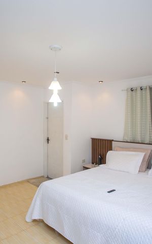 Casa à venda com 250m², 5 quartos e 2 vagasQuarto Suíte 1