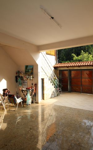 Casa à venda com 169m², 4 quartos e 3 vagasGaragem