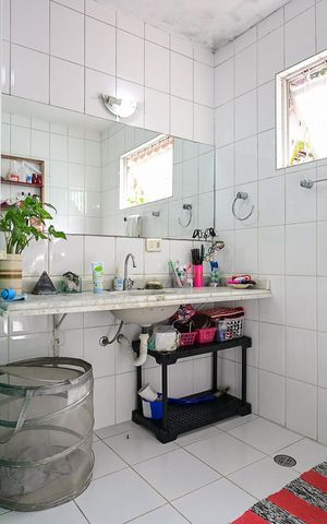 Casa à venda com 250m², 5 quartos e 3 vagasBanheiro Suíte 2