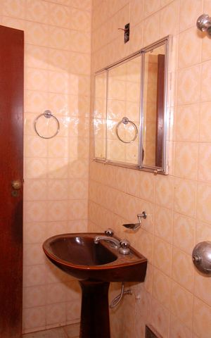 Casa à venda com 508m², 4 quartos e 2 vagasBanheiro da Suíte