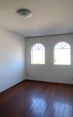 Casa à venda com 508m², 4 quartos e 2 vagasQuarto 3