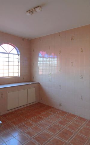 Casa à venda com 508m², 4 quartos e 2 vagasCozinha