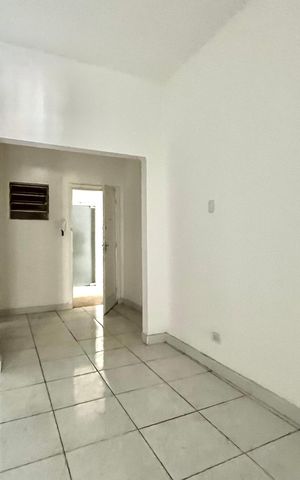 Apartamento para alugar com 105m², 2 quartos e sem vaga Apartamento para alugar com 105m², 2 quartos e sem vagaSala