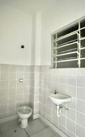 Apartamento para alugar com 105m², 2 quartos e sem vaga Apartamento para alugar com 105m², 2 quartos e sem vagaBanheiro