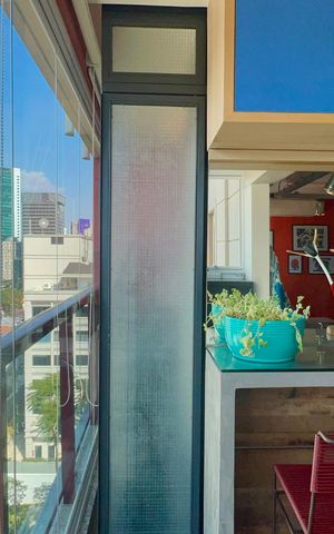 Apartamento à venda com 60m², 1 quarto e 2 vagas Apartamento à venda com 60m², 1 quarto e 2 vagasVaranda