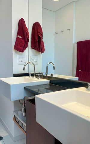 Apartamento à venda com 60m², 1 quarto e 2 vagas Apartamento à venda com 60m², 1 quarto e 2 vagasBanheiro da Suíte