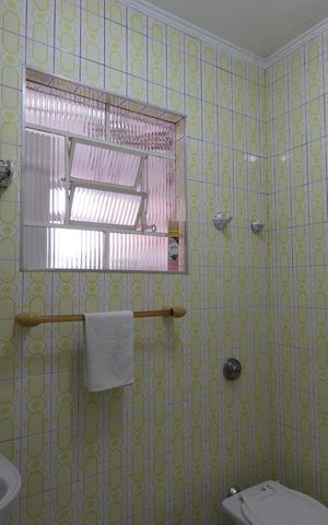 Casa à venda com 356m², 7 quartos e 8 vagasBanheiro - Casa 1