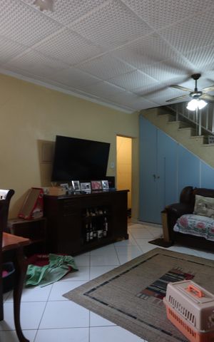 Casa à venda com 356m², 7 quartos e 8 vagasSala - Casa 3