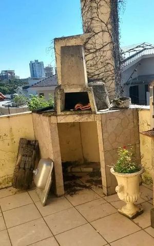Casa à venda com 379m², 3 quartos e 2 vagas