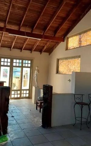 Casa à venda com 379m², 3 quartos e 2 vagas