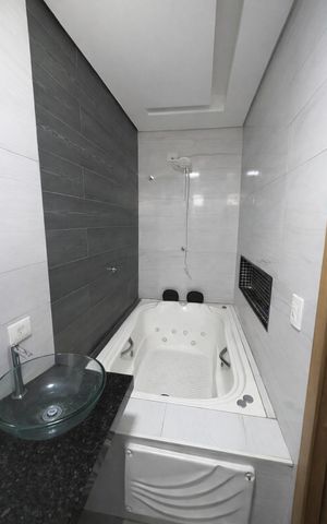 Casa à venda com 210m², 2 quartos e 2 vagas