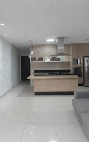Casa à venda com 210m², 2 quartos e 2 vagas