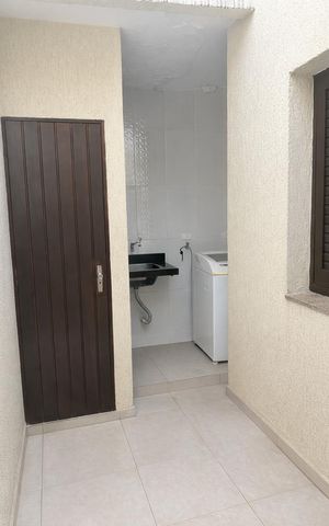 Casa à venda com 210m², 2 quartos e 2 vagas