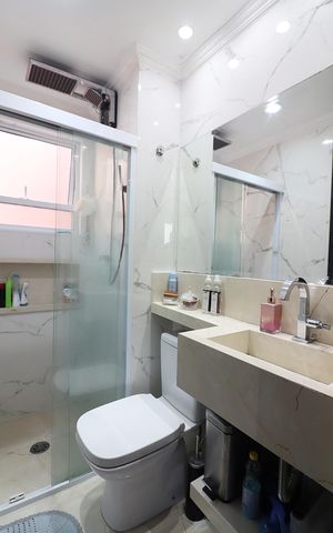 Apartamento à venda com 56m², 2 quartos e 2 vagasBanheiro Social