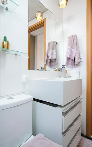 Apartamento à venda com 160m², 2 quartos e 2 vagasBanheiro da suíte