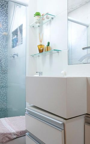 Apartamento à venda com 160m², 2 quartos e 2 vagasBanheiro da suíte