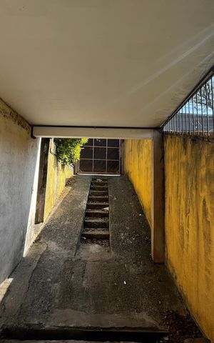 Casa à venda com 190m², 3 quartos e 3 vagasEscritório