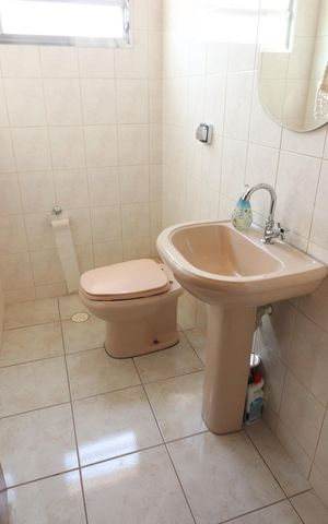 Casa à venda com 232m², 3 quartos e 3 vagasLavabo