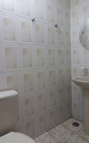 Casa à venda com 232m², 3 quartos e 3 vagasBanheiro de Serviço