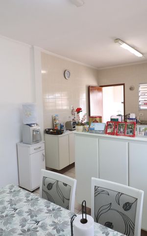 Casa à venda com 232m², 3 quartos e 3 vagasCozinha