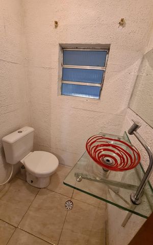 Casa à venda com 150m², 3 quartos e 1 vaga Casa à venda com 150m², 3 quartos e 1 vagaBanheiro 3