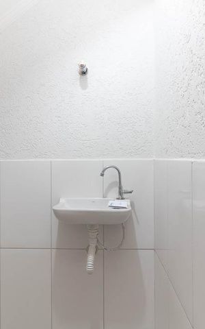 Casa de condomínio à venda com 60m², 2 quartos e 1 vaga Casa de condomínio à venda com 60m², 2 quartos e 1 vagaLavabo