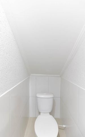 Casa de condomínio à venda com 60m², 2 quartos e 1 vaga Casa de condomínio à venda com 60m², 2 quartos e 1 vagaLavabo