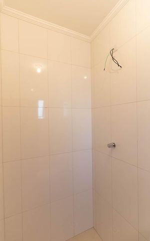 Casa de condomínio à venda com 55m², 2 quartos e 1 vaga Casa de condomínio à venda com 55m², 2 quartos e 1 vagaBanheiro da Suíte 2