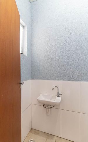 Casa de condomínio à venda com 55m², 2 quartos e 1 vaga Casa de condomínio à venda com 55m², 2 quartos e 1 vagaBanheiro da Garagem