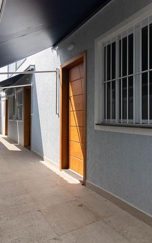 Casa de condomínio à venda com 55m², 2 quartos e 1 vaga Casa de condomínio à venda com 55m², 2 quartos e 1 vagaEntrada