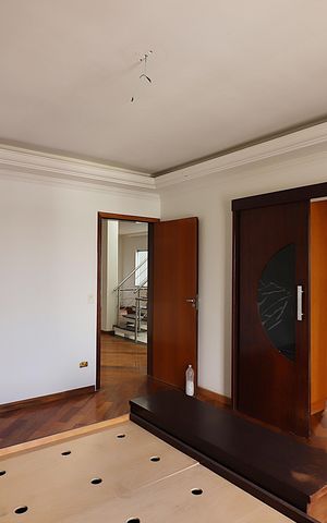 Casa de condomínio à venda com 642m², 4 quartos e 6 vagasSuíte 1