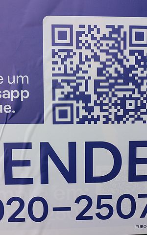 Casa de condomínio à venda com 642m², 4 quartos e 6 vagasPlaca