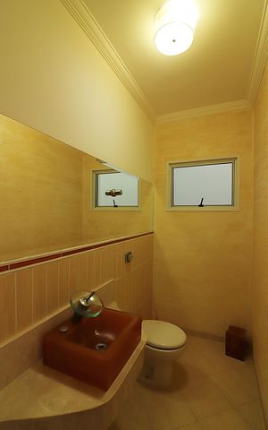 Casa de condomínio à venda com 642m², 4 quartos e 6 vagasLavabo