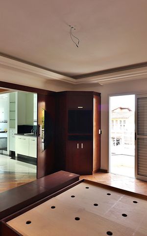 Casa de condomínio à venda com 642m², 4 quartos e 6 vagasSuíte 1
