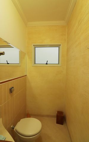 Casa de condomínio à venda com 642m², 4 quartos e 6 vagasLavabo
