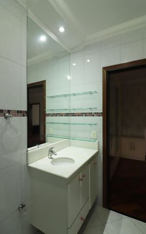 Casa de condomínio à venda com 642m², 4 quartos e 6 vagasSuíte 3 Banheiro