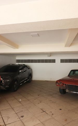 Casa de condomínio à venda com 642m², 4 quartos e 6 vagasGaragem
