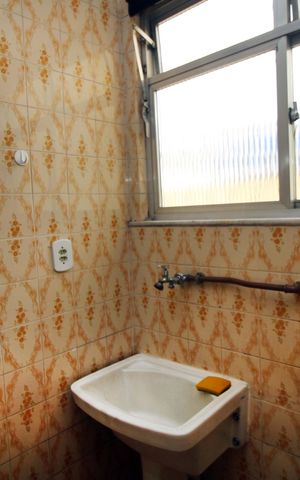 Apartamento à venda com 60m², 2 quartos e 1 vagaÁrea de Serviço