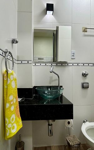 Studio para alugar com 40m², 1 quarto e sem vaga Studio para alugar com 40m², 1 quarto e sem vagaBanheiro social