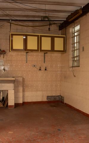 Casa à venda com 141m², 2 quartos e 1 vagaÁrea de Serviço