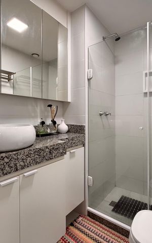 Apartamento à venda com 81m², 2 quartos e 1 vaga Apartamento à venda com 81m², 2 quartos e 1 vagaSuíte - Banheiro