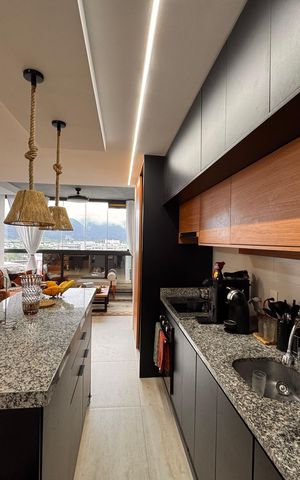 Apartamento à venda com 81m², 2 quartos e 1 vaga Apartamento à venda com 81m², 2 quartos e 1 vagaCozinha e Área de Serviço