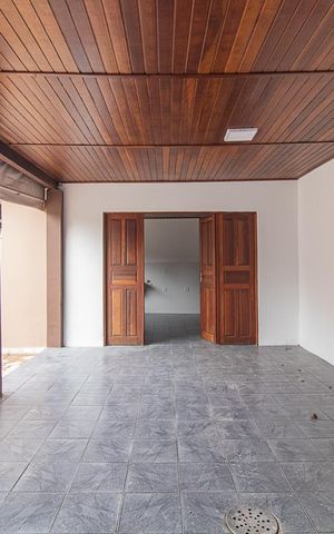Casa à venda com 300m², 3 quartos e 2 vagasChurrasqueira