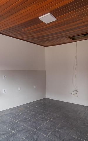 Casa à venda com 300m², 3 quartos e 2 vagasÁrea de Serviço