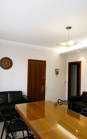 Apartamento à venda com 130m², 3 quartos e 1 vagaSala