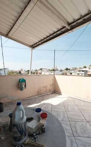Casa à venda com 40m², 1 quarto e 1 vagaÁrea de Serviço
