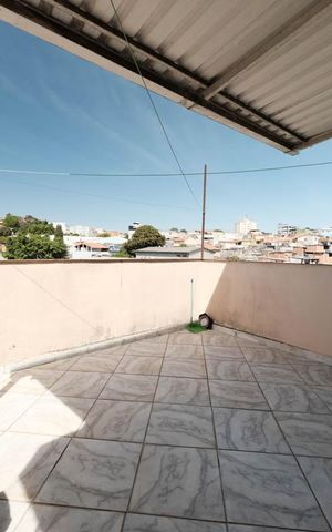 Casa à venda com 40m², 1 quarto e 1 vagaÁrea de Serviço